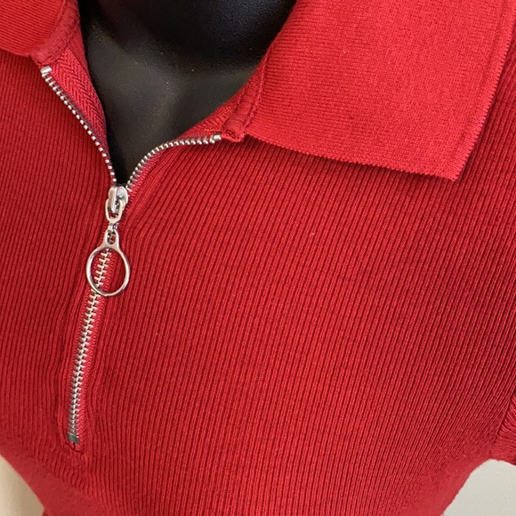 Red ribbed zip front crop - Picture 4 of 5